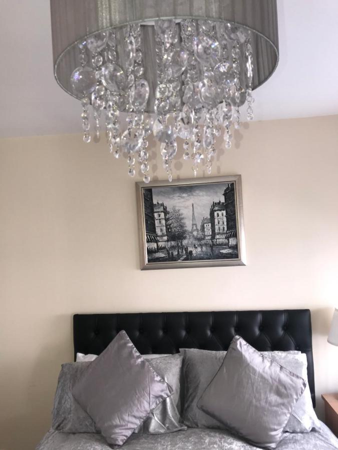 Trinity Apartments Four 1-Bedroom Apts Waterford City Centre المظهر الخارجي الصورة