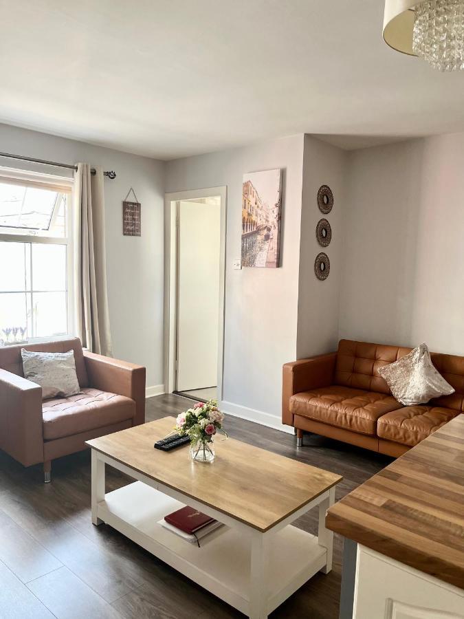 Trinity Apartments Four 1-Bedroom Apts Waterford City Centre المظهر الخارجي الصورة
