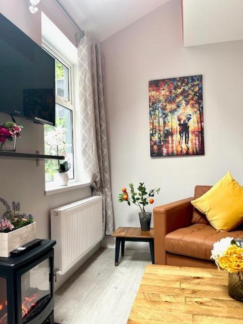 Trinity Apartments Four 1-Bedroom Apts Waterford City Centre المظهر الخارجي الصورة