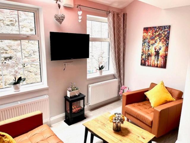 Trinity Apartments Four 1-Bedroom Apts Waterford City Centre المظهر الخارجي الصورة